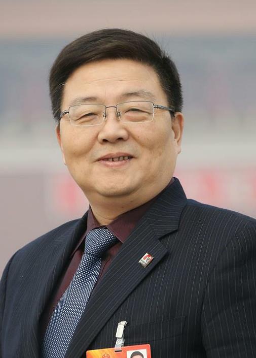 全国人大代表肖伟：建议加快中药防治重大病毒感染性疾病创新药物研发